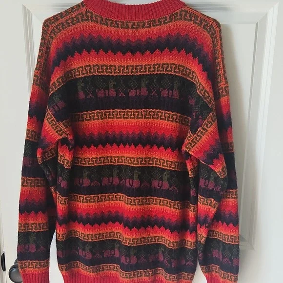Genuine Alpaca!! Red Black Geometric Tight-Knit Crew Neck Pullover Sweater - Picture 2 of 2